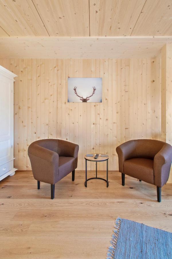 Haus Berghof Bed & Breakfast Schröcken Dış mekan fotoğraf