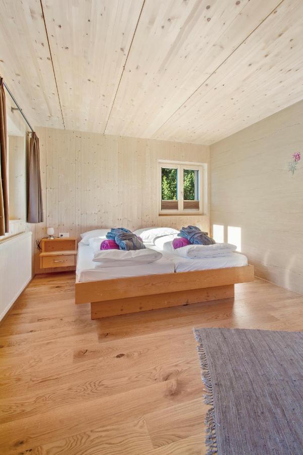 Haus Berghof Bed & Breakfast Schröcken Dış mekan fotoğraf