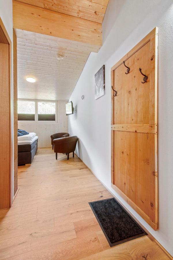 Haus Berghof Bed & Breakfast Schröcken Dış mekan fotoğraf
